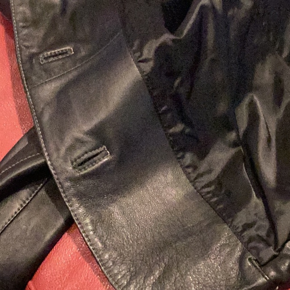 Beautiful leather jacket - Picture 7 of 8